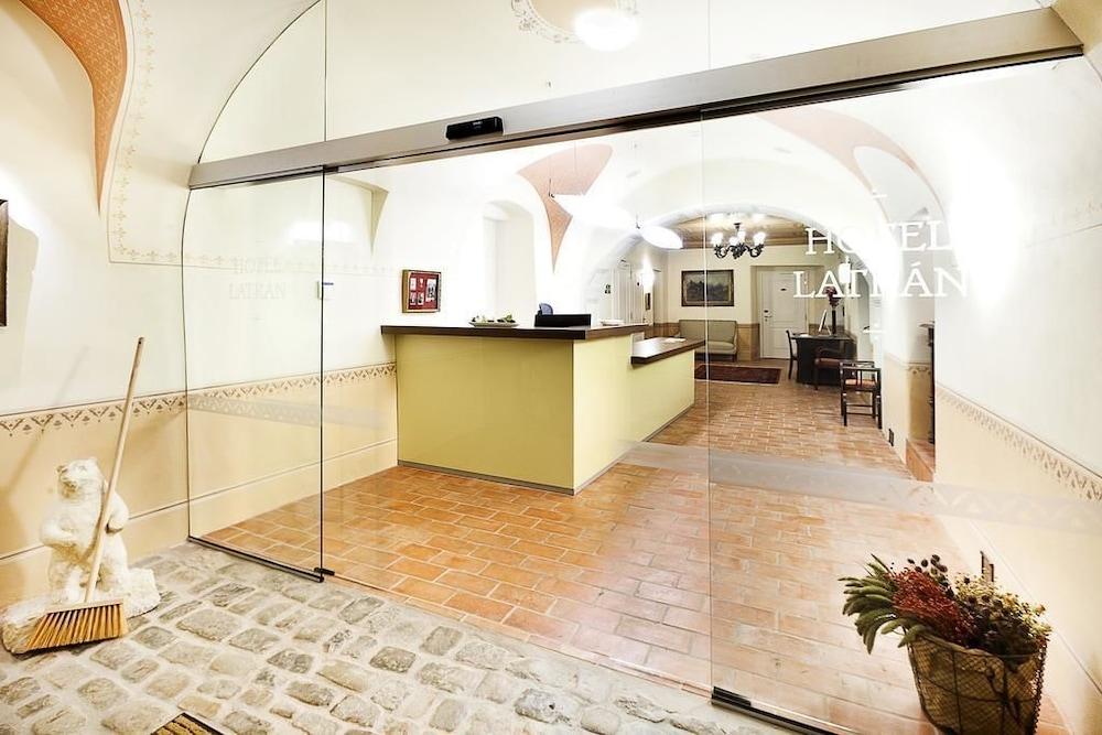 Hotel Latran Чешки Крумлов Екстериор снимка