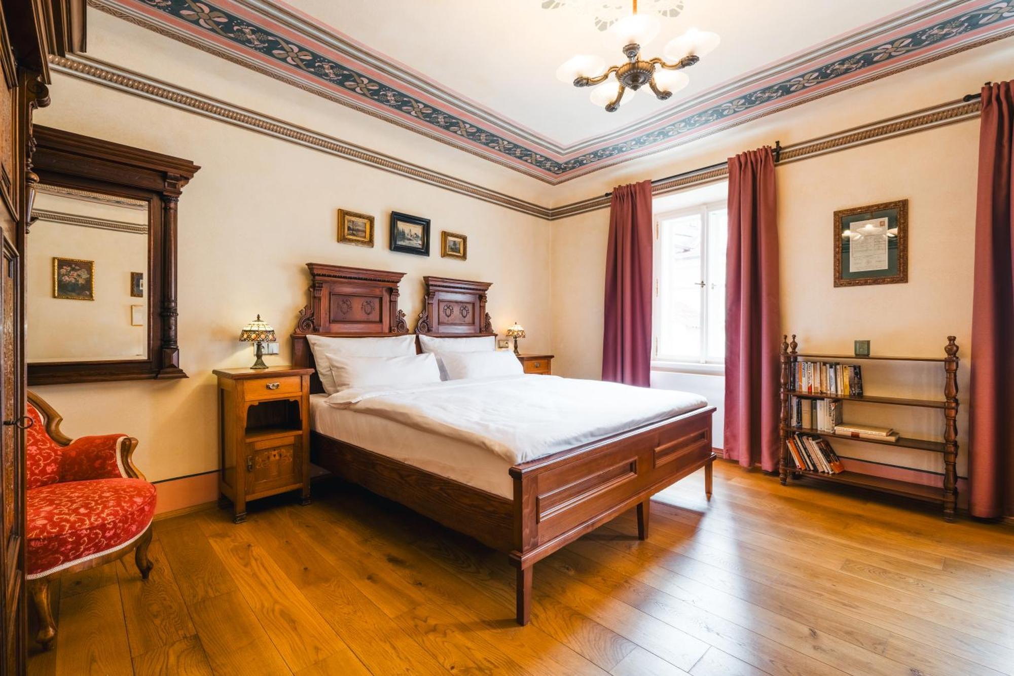 Hotel Latran Чешки Крумлов Екстериор снимка
