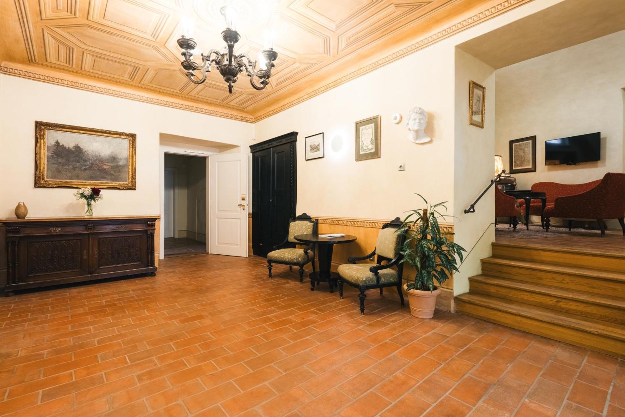 Hotel Latran Чешки Крумлов Екстериор снимка