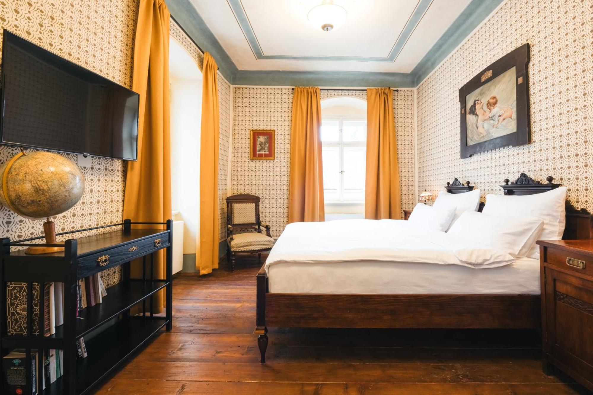 Hotel Latran Чешки Крумлов Екстериор снимка