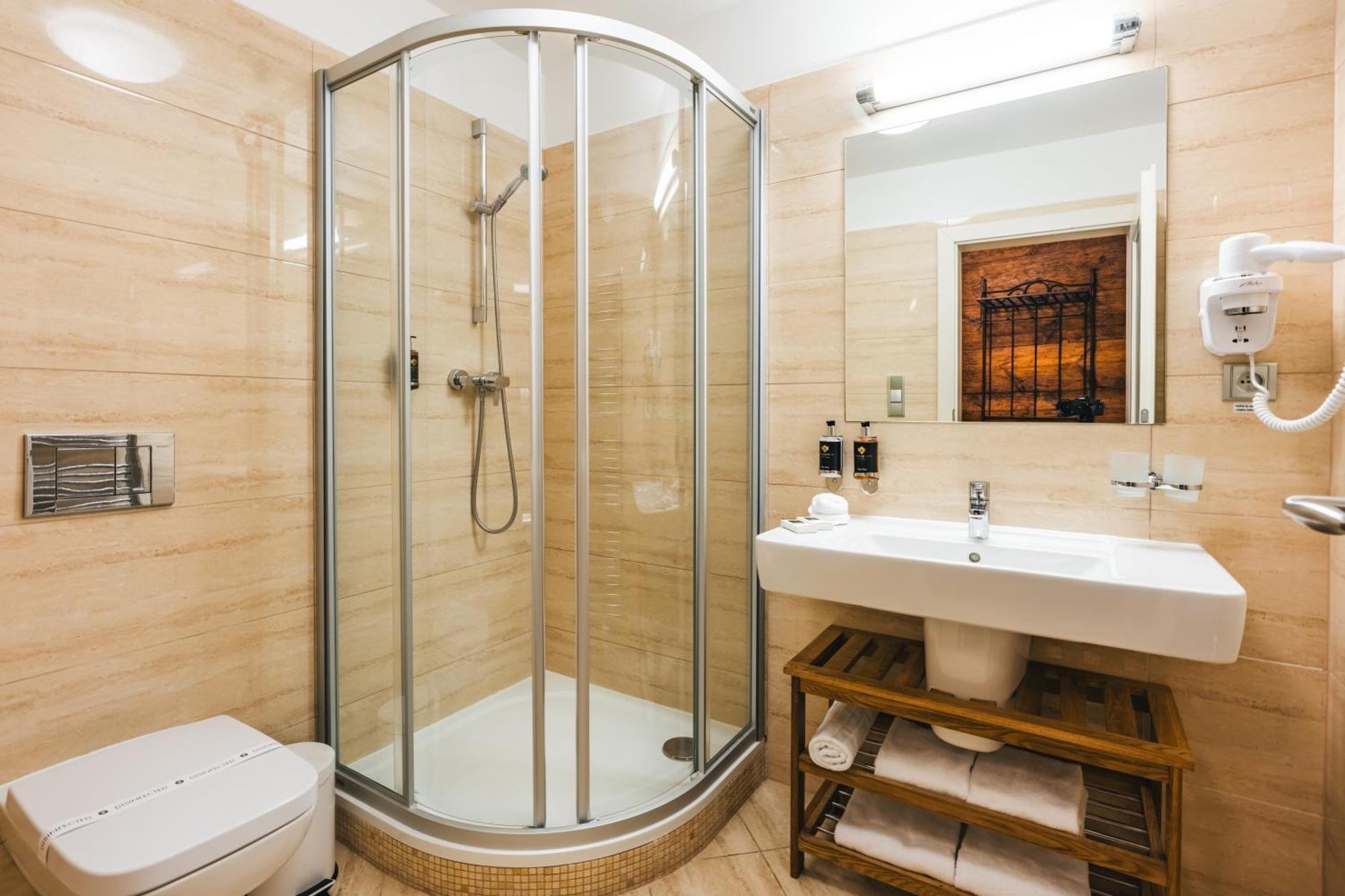 Hotel Latran Чешки Крумлов Екстериор снимка
