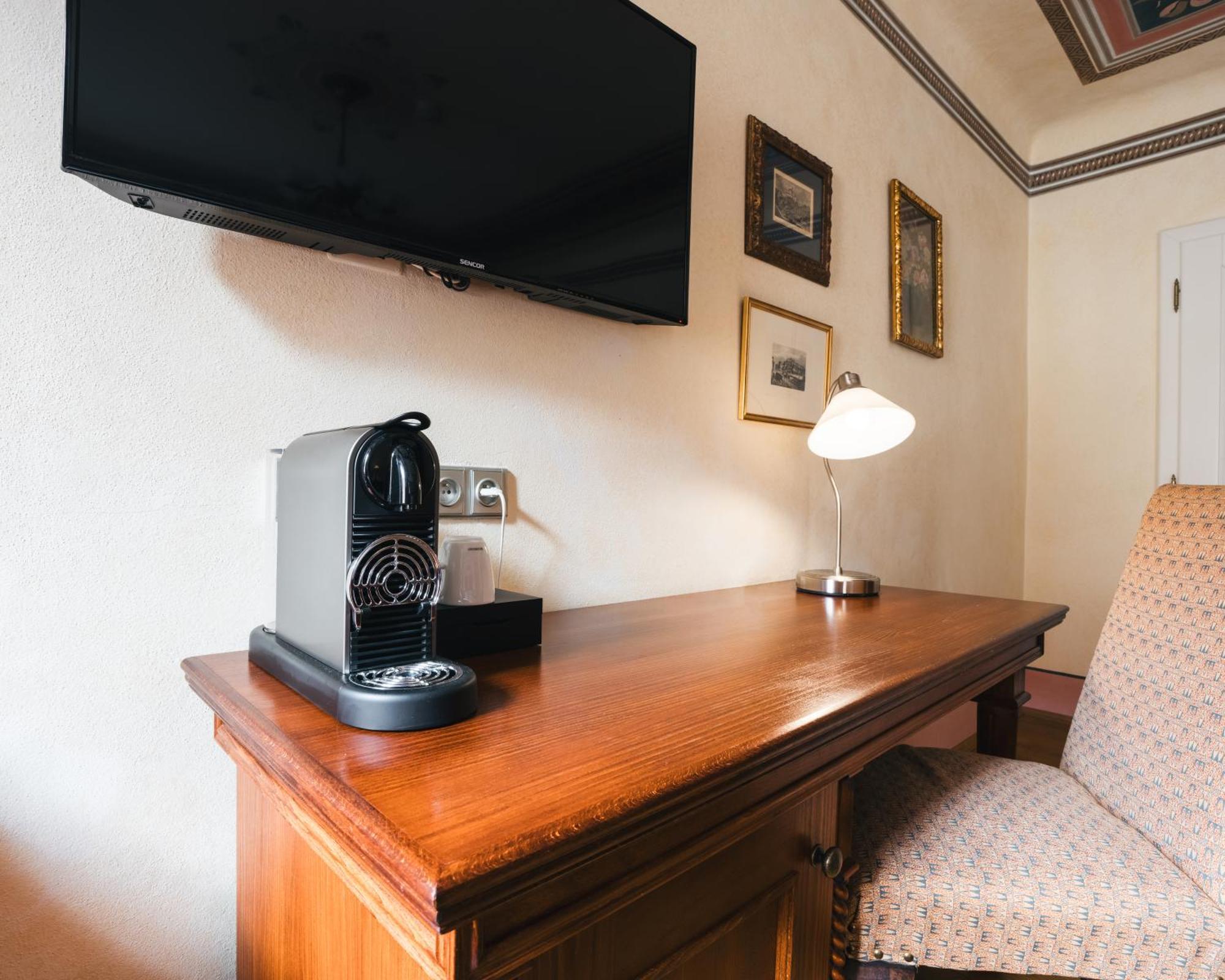 Hotel Latran Чешки Крумлов Екстериор снимка