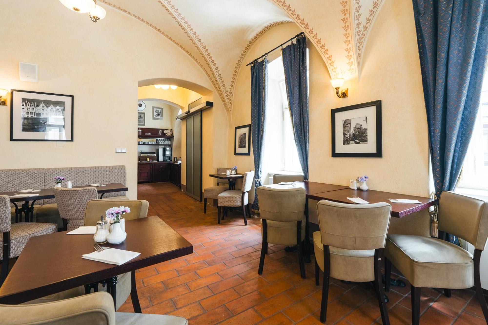 Hotel Latran Чешки Крумлов Екстериор снимка